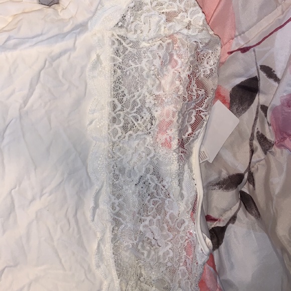 White lace h&m shirt - Picture 2 of 2